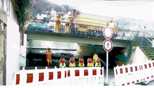 Hochwasser an der Unterführung Image